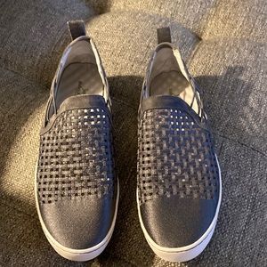 Jambu Erin Too Casual Slip-on Sneaker